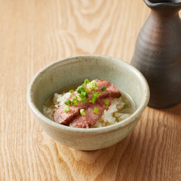 米沢牛をのせたごはん